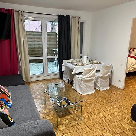 Appt Entier Monparnasse Avec Terrasse Et Parking Apartment Париж Екстериор снимка